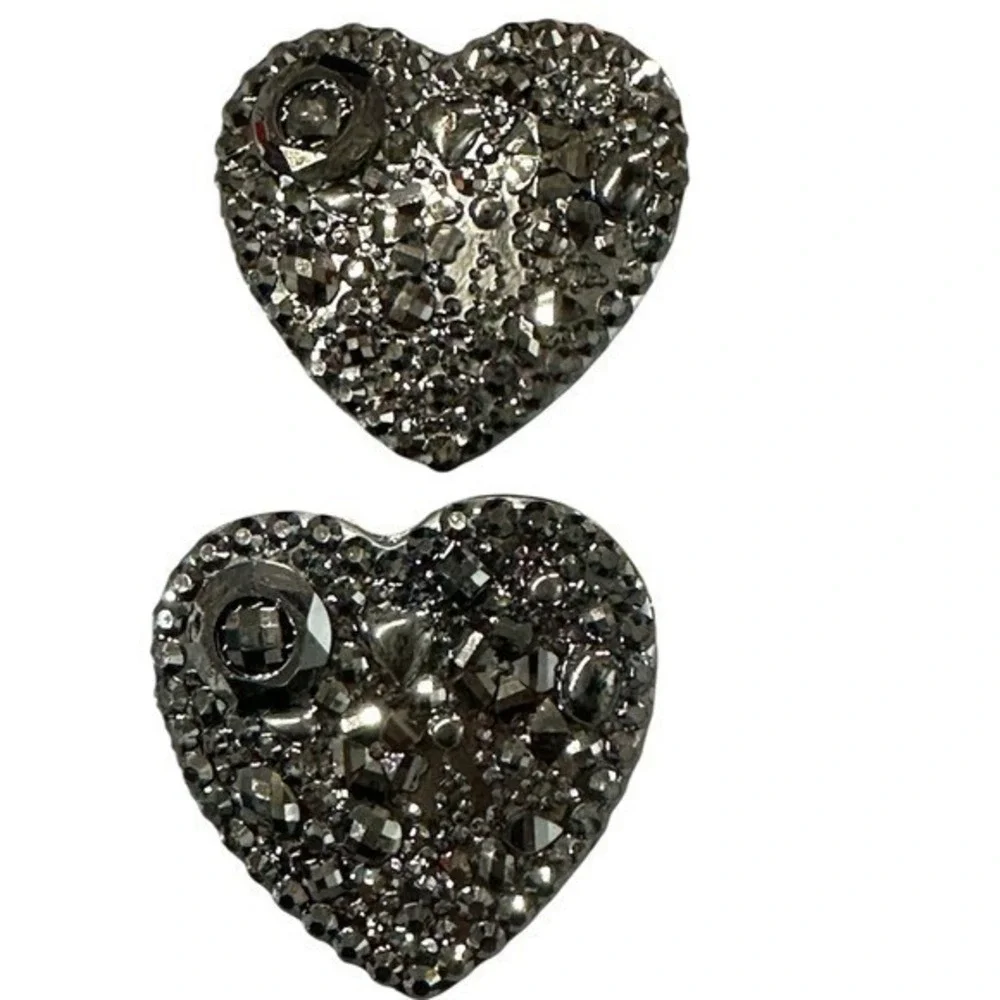 NEW Hair Accessories Clips set of‎ 2 hearts